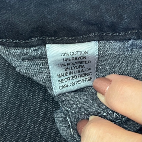 Marc Andrew’s Mini Flare. Low Rise Black Size 29 #1008 - Picture 8 of 8